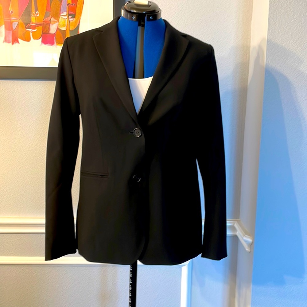 Ann Taylor two-button blazer in 4R in Black